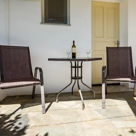 Sea Breeze Paros Iii Apartmán *