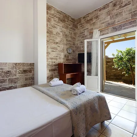 Sea Breeze Paros Iii Apartament *