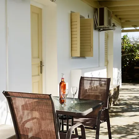 Sea Breeze Paros Iii Apartment Alikí